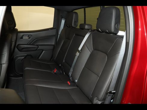 Used 2023 Chevrolet Colorado LT w/ LT Convenience Package III image 31