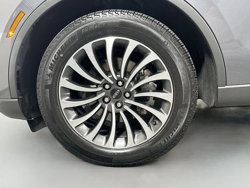 Used 2022 Lincoln Aviator Reserve AWD/4WD image 34