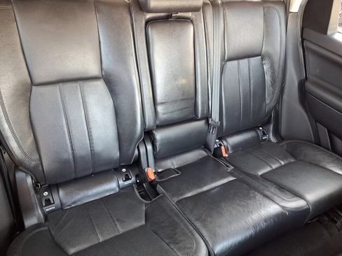 Used 2016 Land Rover Discovery Sport HSE AWD/4WD image 23