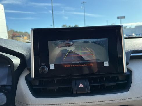 Used 2023 Toyota RAV4 XLE image 19