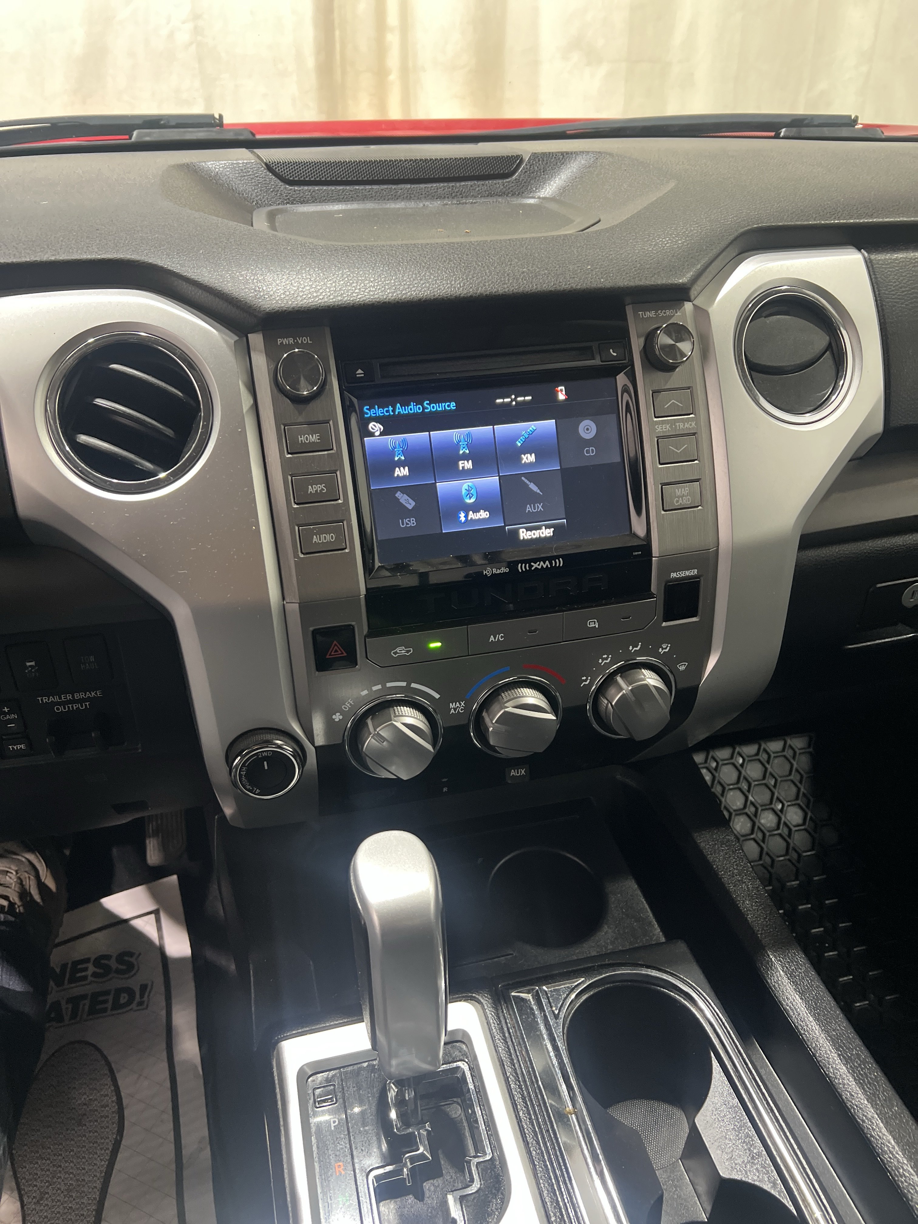 Used 2017 Toyota Tundra SR5 AWD/4WD image 10