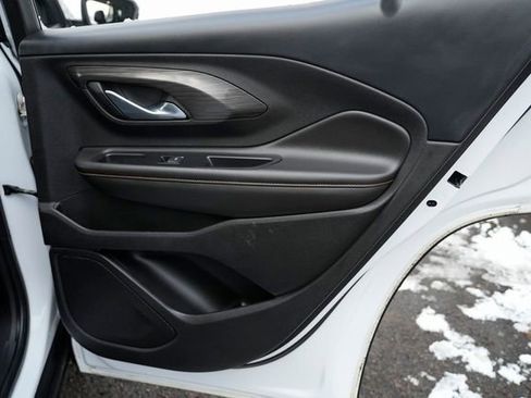 Used 2020 GMC Terrain SLT image 30