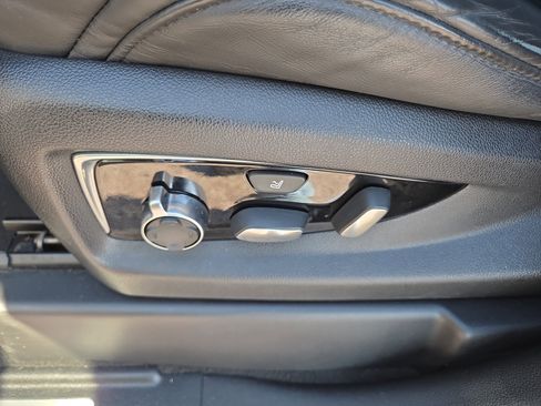 Used 2020 Cadillac Escalade ESV Platinum image 34