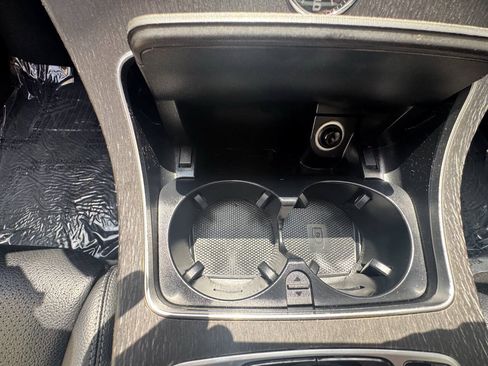 Used 2019 Mercedes-Benz C 300 4MATIC Coupe image 38