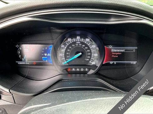 Used 2020 Ford Fusion Titanium AWD/4WD image 18