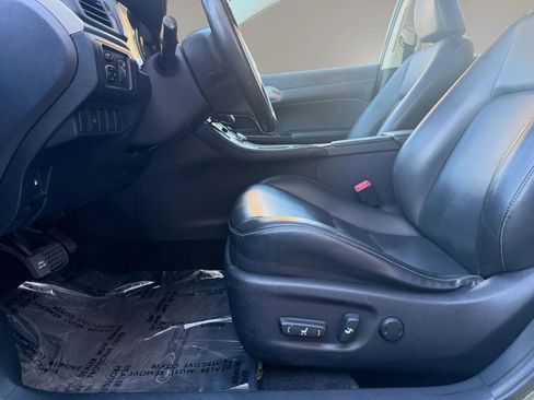 Used 2015 Lexus CT 200h Premium image 17