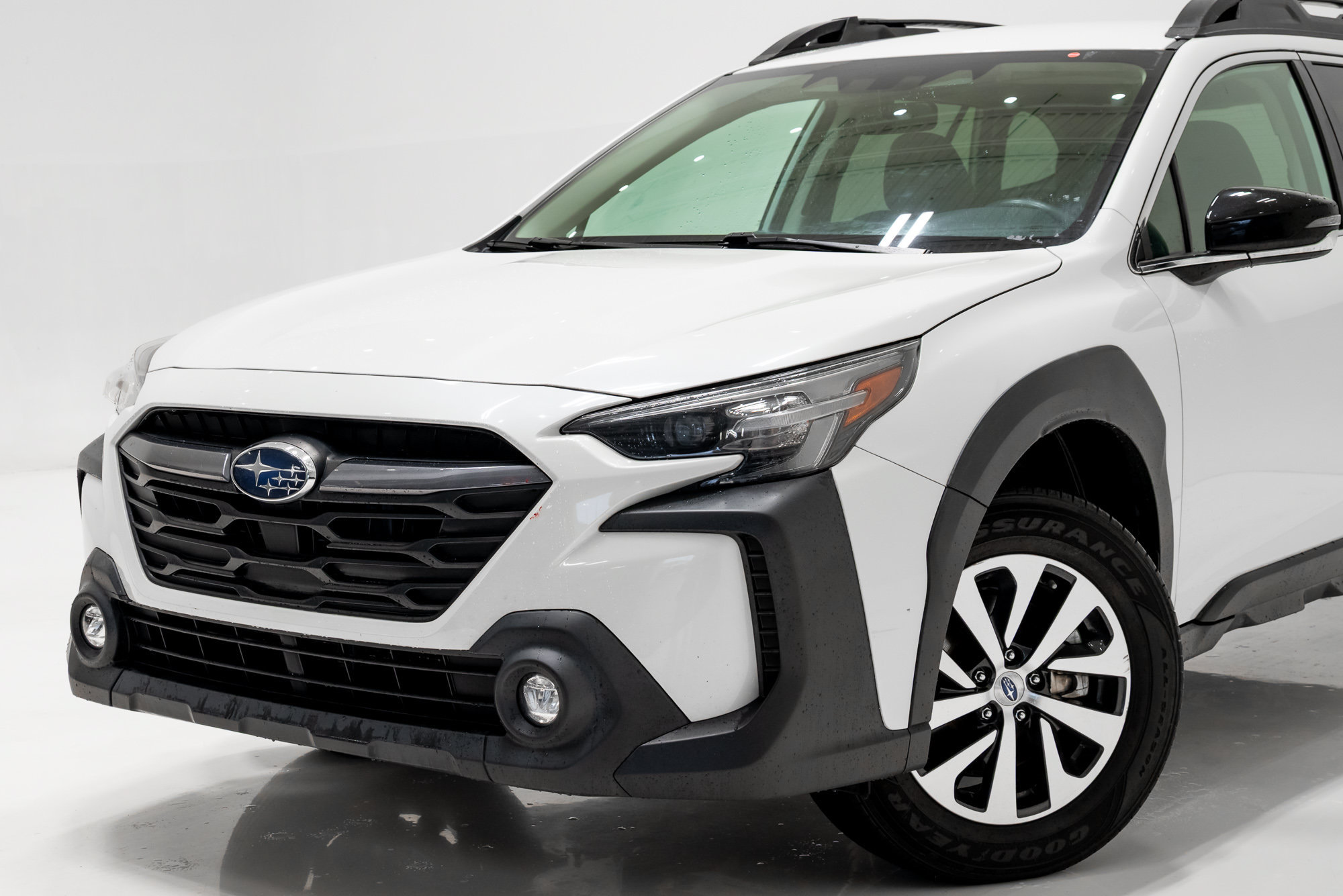 Used 2024 Subaru Outback Premium AWD/4WD image 4
