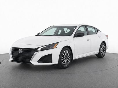 Used 2025 Nissan Altima 2.5 SV