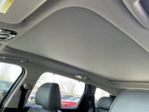 Used 2022 Hyundai Santa Fe SEL w/ Convenience + Premium Package image 16