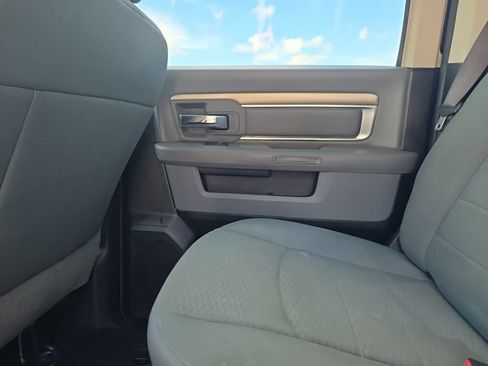 Used 2020 RAM 1500 Classic SLT AWD/4WD image 12