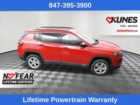 Used 2024 Jeep Compass Latitude w/ Altitude Special Edition image 34