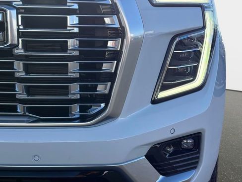 New 2026 GMC Yukon Denali image 9