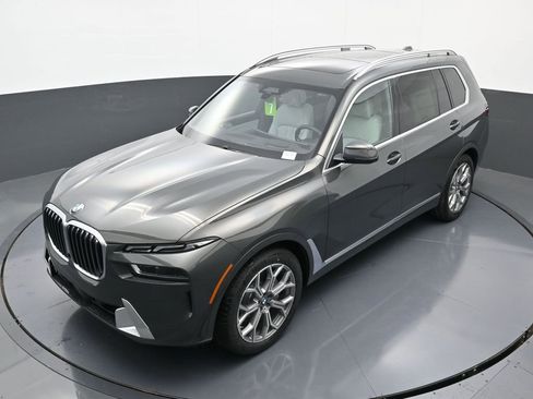 New 2026 BMW X7 xDrive40i image 42