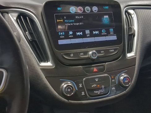 Used 2016 Chevrolet Malibu LT FWD image 34