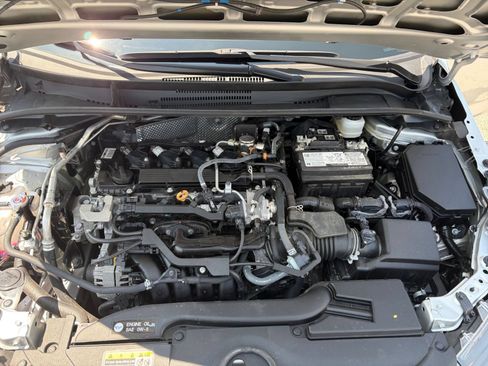 Used 2025 Toyota Corolla LE FWD image 29