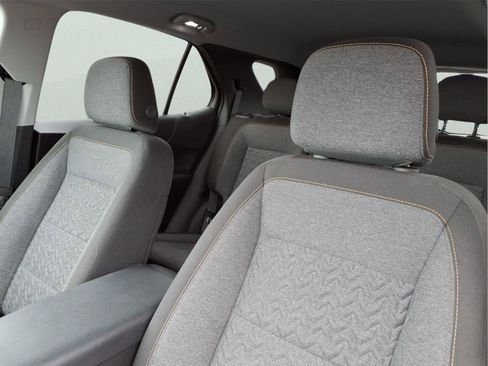 Used 2024 Chevrolet Equinox LT w/ LPO, Floor Liner Package FWD image 18