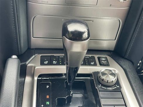 Used 2019 Toyota Land Cruiser w/ Carpet Mat Package image 17