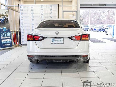 Used 2019 Nissan Altima 2.5 SR w/ SR Premium Package image 13