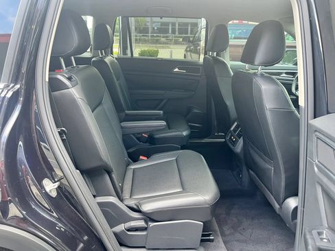 Used 2018 Volkswagen Atlas SE w/ R-Line Package AWD/4WD image 32