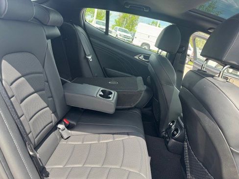 Used 2023 Kia Stinger GT2 AWD/4WD image 39