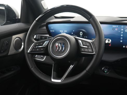 Used 2025 Buick Enclave Avenir image 19