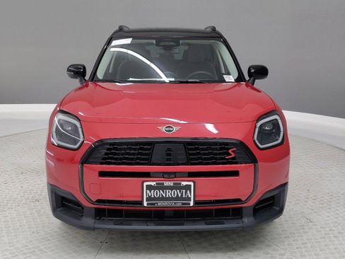 Used 2025 MINI Cooper Countryman S w/ Comfort Package Max AWD/4WD image 2