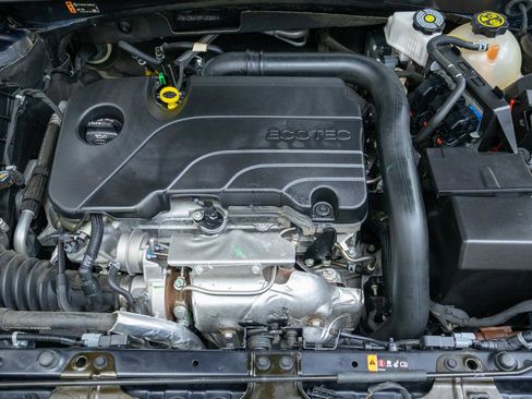 Used 2023 Chevrolet Malibu LT FWD image 24
