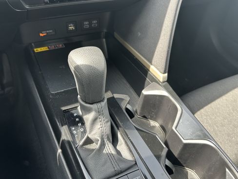 Used 2025 Toyota Camry LE FWD image 27