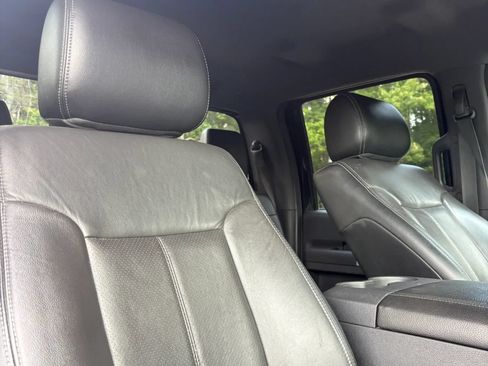 Used 2015 Ford F250 Lariat w/ Lariat Chrome Package AWD/4WD image 39
