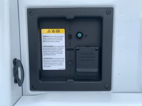 New 2025 Ford F150 XLT w/ Equipment Group 302A MID image 8