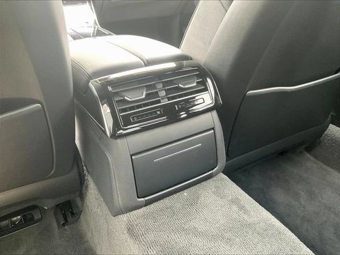 Used 2022 Audi S8 w/ S8 Executive Package AWD/4WD image 10