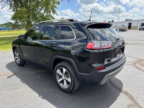Used 2020 Jeep Cherokee Limited AWD/4WD image 3