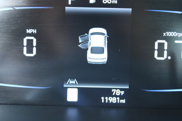 Used 2026 Hyundai Elantra Sport w/ Cargo Package FWD image 19