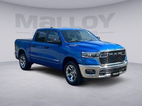 Used 2025 RAM 1500 Big Horn AWD/4WD image 7
