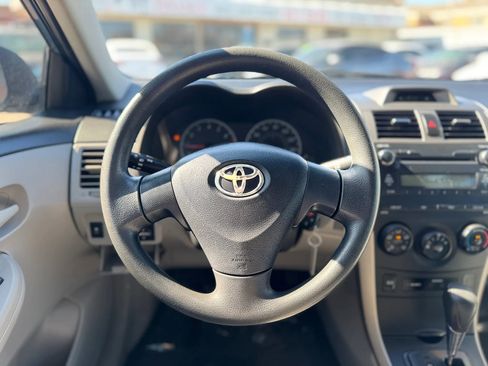 Used 2013 Toyota Corolla L image 12