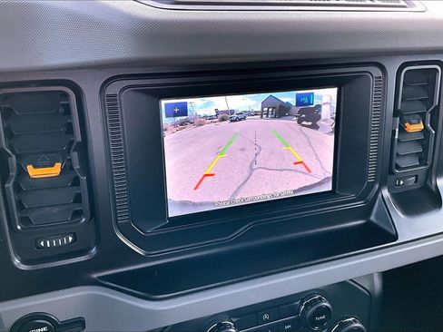 Used 2021 Ford Bronco Badlands w/ Sasquatch Package AWD/4WD image 14
