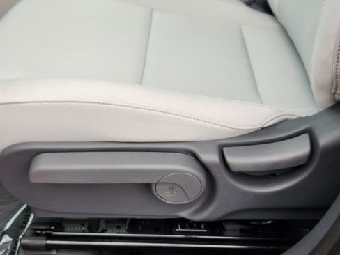 New 2026 Hyundai Kona SE image 12