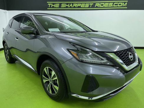 Used 2023 Nissan Murano S image 2