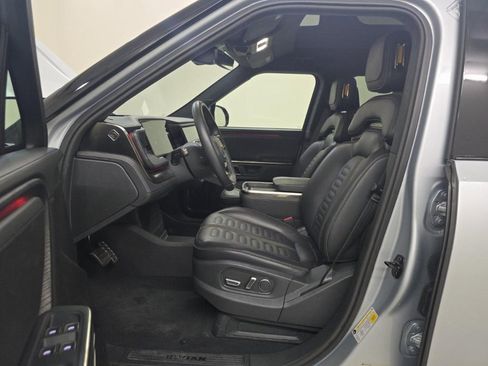 Used 2024 Rivian R1S Adventure image 3