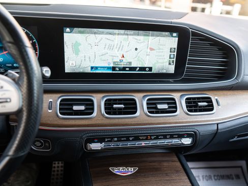 Used 2020 Mercedes-Benz GLS 580 4MATIC image 33