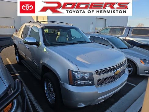 Used 2011 Chevrolet Avalanche LTZ image 1