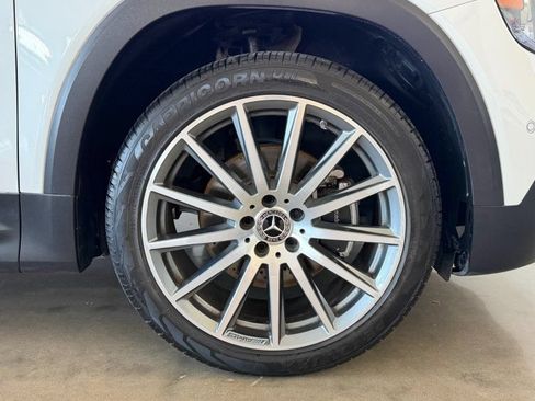 Used 2020 Mercedes-Benz GLB 250 w/ AMG Line image 10