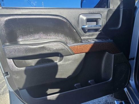Used 2015 GMC Sierra 1500 SLE w/ SLE Value Package AWD/4WD image 14
