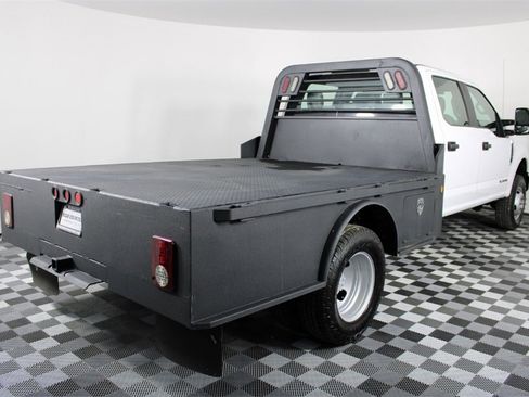 Used 2021 Ford F350 XL w/ Power Equipment Group image 7