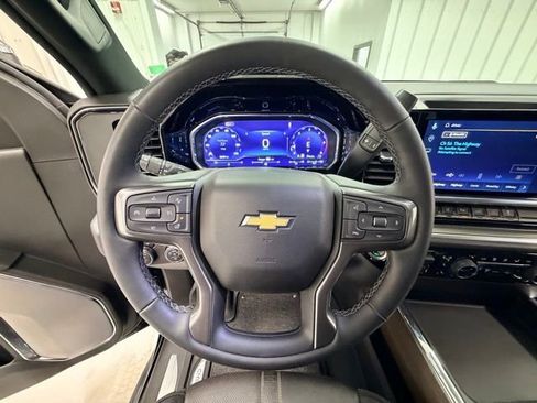 Certified 2024 Chevrolet Silverado 2500 High Country w/ Technology Package image 11