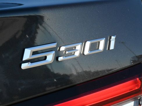 Used 2024 BMW 530i image 21