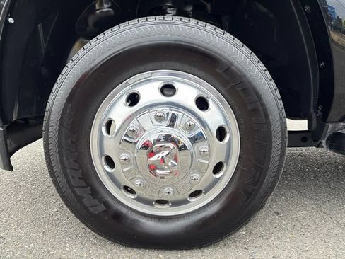 Used 2024 RAM 3500 Laramie AWD/4WD image 11