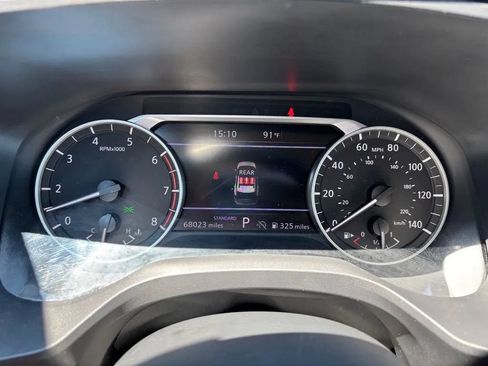 Used 2024 Nissan Rogue S FWD image 12