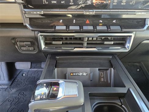 New 2026 GMC Hummer EV 2X 4D Crew Cab image 14