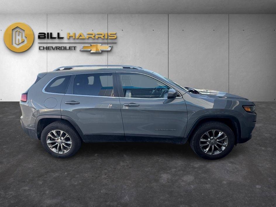 Used 2020 Jeep Cherokee Latitude Plus w/ Cold Weather Group AWD/4WD image 4